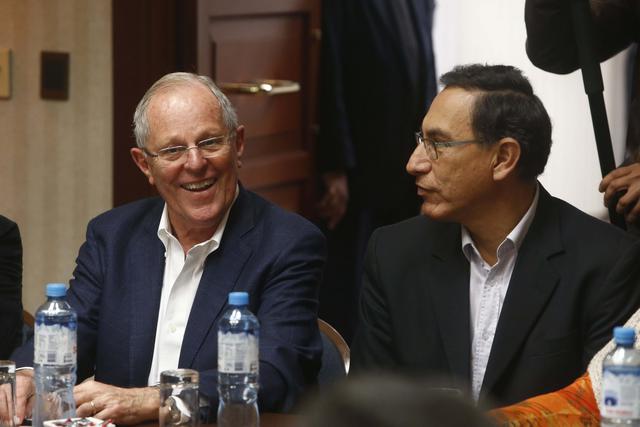 Foto 16: Durante la campaña política, Vizcarra dijo qué fue lo que le convenció ser parte del equipo presidencial de PPK: "Dicen que PPK es mal político porque es muy transparente. Dicen que a PPK le falta malicia y que su problema es que dice la verdad. Eso es lo que me convenció de ser parte de esta fórmula"