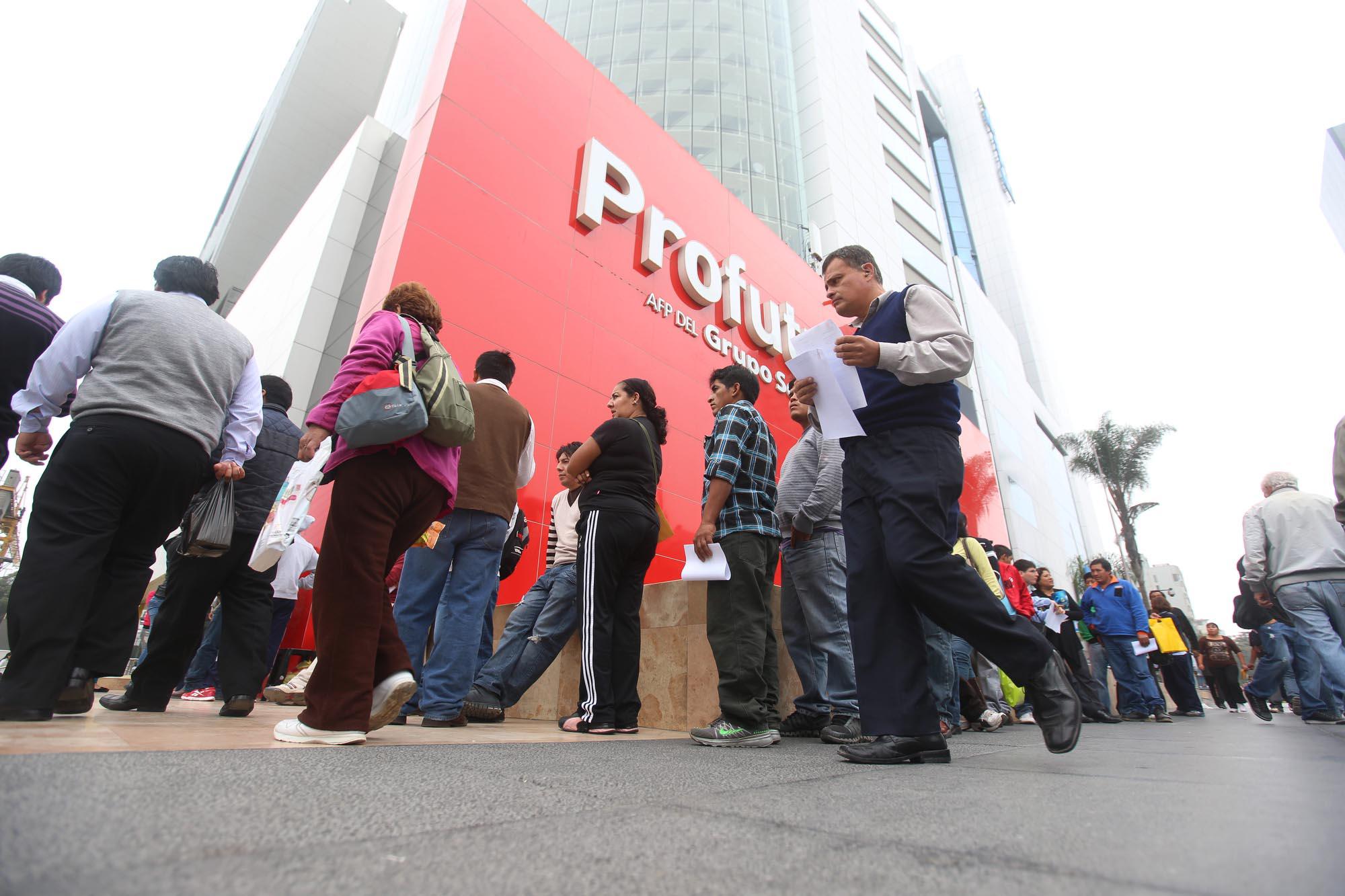 Riesgo. Muchos afiliados que en los últimos tres años retiraron su fondo enfrentan al riesgo de 20 o 30 años sin ingresos, tras jubilarse. (Foto: Juan Ponce)