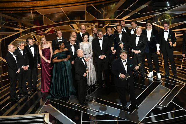 El mexicano Guillermo del Toro se llevó el Óscar a Mejor Director por "La Forma del Agua". (Foto: AFP)