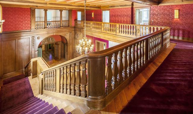 Otro palacio más, el Schloss Cecilienhof, que se completó un año antes del derrocamiento de la monarquía en 1917, está a poca distancia. Toda la red de parques y palacios de Potsdam fue declarada Patrimonio de la Humanidad por la UNESCO. (Foto: 16elements