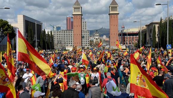 Incidentes con independentistas durante acto de ultraderecha en Barcelona. (Foto: AFP)