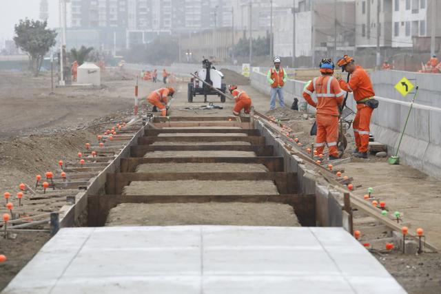 Jorge Muñoz explicó que las obras que se realiza cerca del litoral como parte del mencionado proyecto culminarán en diciembre de este año. (Fotos: Piko Tamashiro)