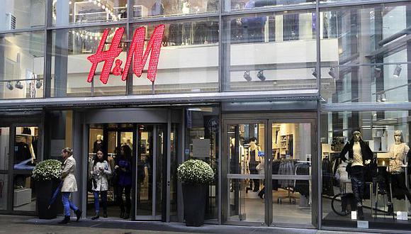 Las firmas de moda, y en especial las de “moda rápida” como H&M, se vieron golpeadas de lleno por la crisis sanitaria. (Foto: Reuters)