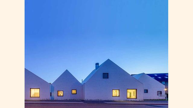 Arquitectura Médica: Centro Livsrum para el Tratamiento del Cáncer, Dinamarca. (Foto: ArchDaily)