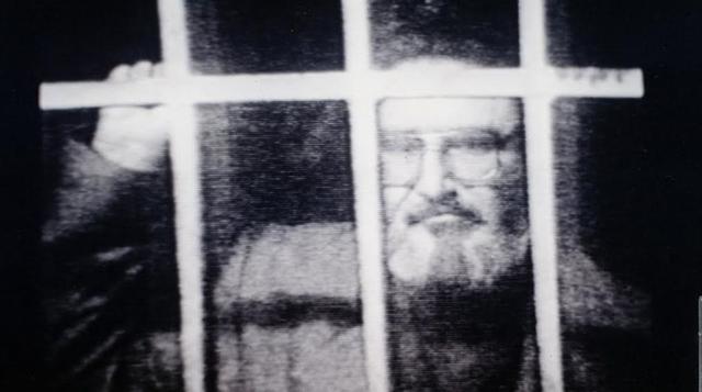 Guzmán fue presentad en una jaula y sentenciado a cadena perpetua. (Foto: El Comercio)