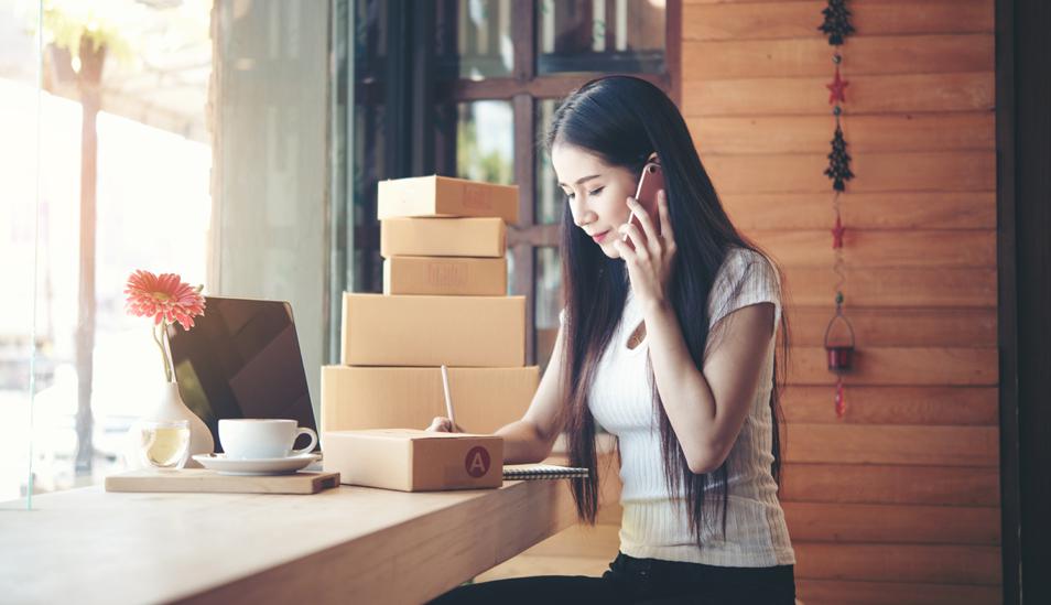 FOTO 1 | MADRUGA

Un clásico de la productividad. Aunque estemos cansados de escucharlo, por las mañanas somos más productivos que por la noche, por lo que lo ideal es dormirse prontito para poder madrugar y empezar el día con las pilas cargadas. (Foto: Freepik)