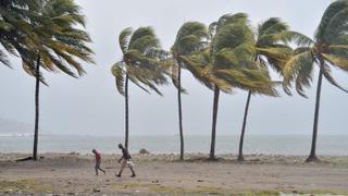 Llega Irma: Cuba evacúa, Florida agota provisiones