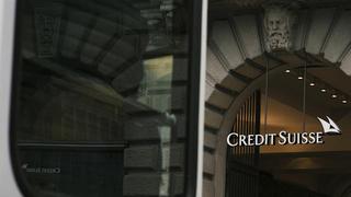 Credit Suisse se recupera en bolsa tras apoyo del banco central suizo