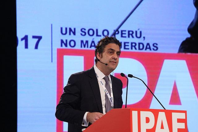 Ivo Gagliuffi participó en una de las conferencias de la CADE 2017 en Paracas. (Foto: CADE 2017)