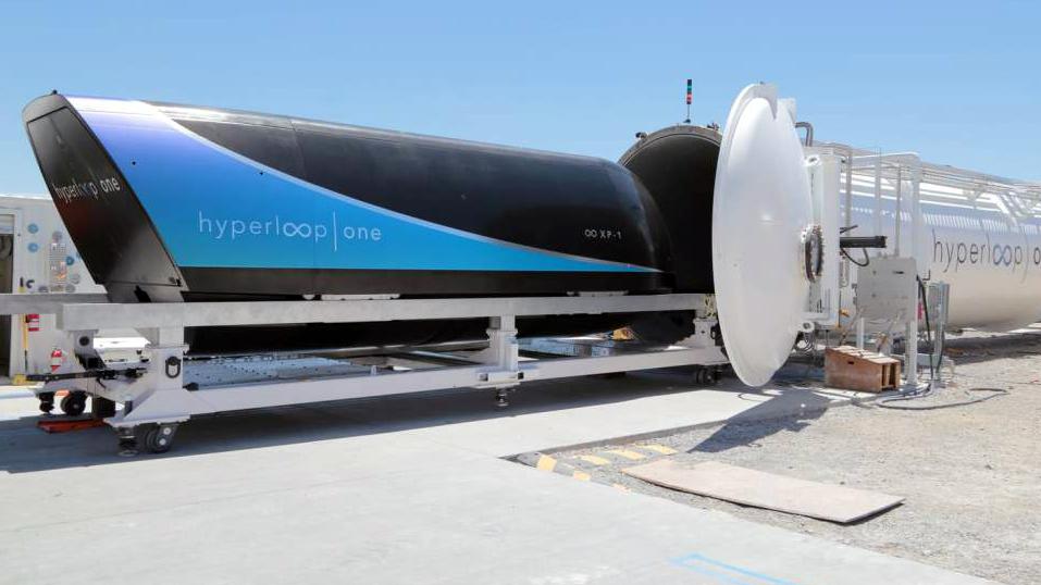 El Hyperloop One superaría los 1,000 km/h en velocidad.