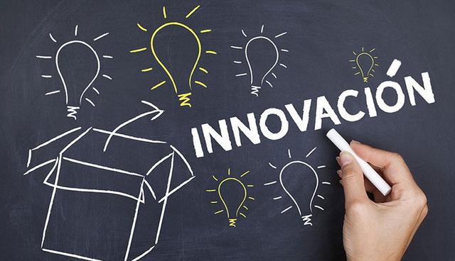 FOTO 2 | 2. Habilidad: Gestión de la incertidumbre – Motivación: Innovar y ganar competitividad

Todavía no lo es, pero será fundamental también para el entorno VUCA. Hoy decimos que la única constante es el cambio, pero nuestro cerebro de ser humano no está preparado para los tiempos donde todo se modifica exponencialmente. Si antes a una empresa le tomaba 10 años crecer y consolidarse, hoy puede ocurrir en un año, por ejemplo. Babbel te recomienda leer “The Singularity Is Near”, del futurista Ray Kurzweil para que comprendas cómo ocurre este cambio acelerado que nos genera una incertidumbre brutal que podrás comprender mejor a través del recientemente sociólogo fallecido, Zygmunt Bauman, en su libro “Tiempos líquidos, vivir en una época de incertidumbre”. Y si quieres gestionar la temida pero inevitable incertidumbre en tu trabajo, sin duda alguna, la recomendación es que descargues el libro del Harvard Business Review: La gestión en la incertidumbre.