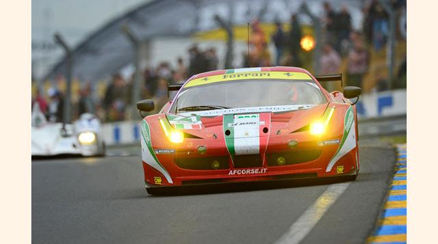 Además de los prototipos, también compiten los Gran Turismo. Esta categoría esta formada por las marcas Ferrari, Aston Martin, Porsche, Corvette y Dodge Viper. (Foto:motor.es)