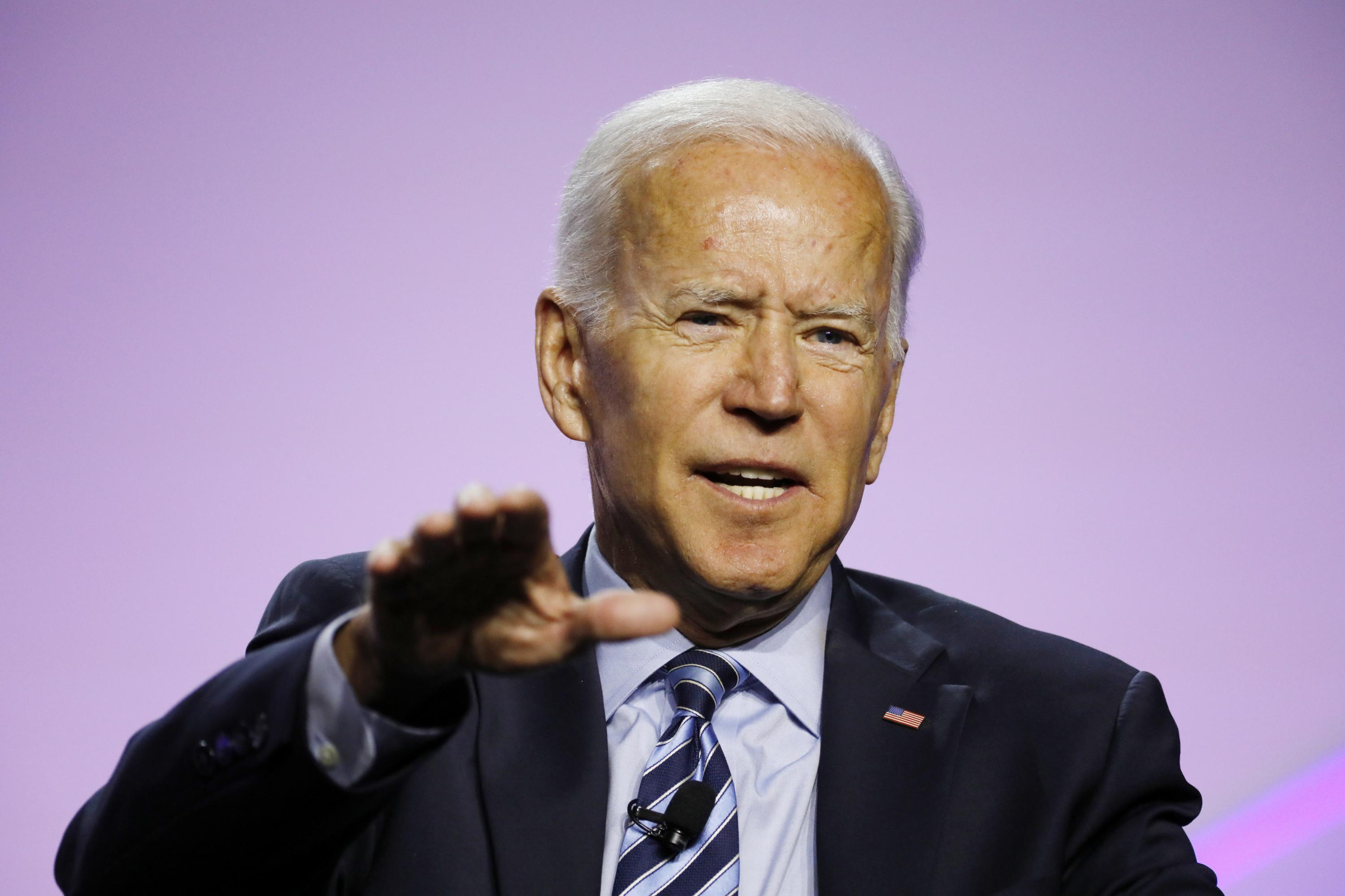 Joe Biden es uno de los 24 candidatos que buscará enfrentarse a Trump en las elecciones de noviembre. El demócrata cuenta con popularidad entre la clase obrera debido a su estilo más pragmático, y es menos radical en sus propuestas  Foto: Archivo de AFP