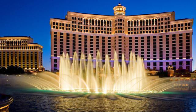 Bellagio: También ubicado en Las Vegas, la fuente que posee es tan famosa como el propio hotel. Además de sus 3 mil 993 habitaciones, cuenta con un campo de golf, jardines botánicos, bares, restaurantes y spas. (Bellagio)