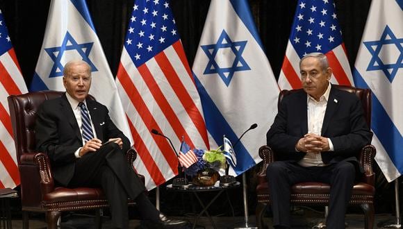 Biden empleó su primera conversación con Netanyahu en ocho días para reiterar en privado sus peticiones públicas de que se hagan recesos en los combates. (Foto: AFP)