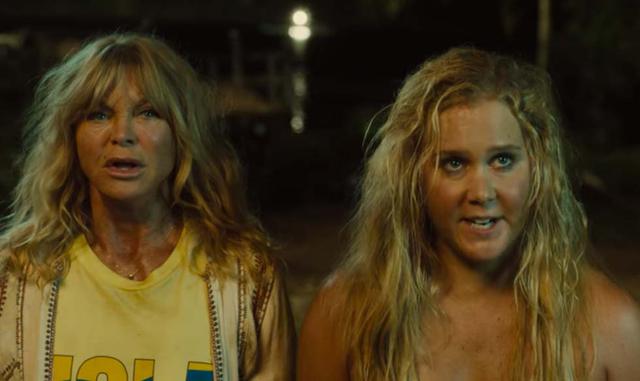 En cuarta posición se ubicó "Snatched" una comedia con Amy Schumer y Goldie Hawn, en su primera película desde el 2002, obtuvo US$ 7.6 millones en su segunda semana luego de haber recaudado US$ 19.5 millones en su fin de semana de estreno. La pe