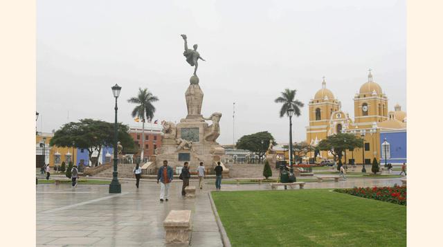 ¿Qué cree que debe modificarse en el actual sistema de transferencias a los Gobiernos regionales y locales?