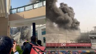 Árbol de Navidad en Jockey Plaza se incendia y causa alarma en centro comercial 