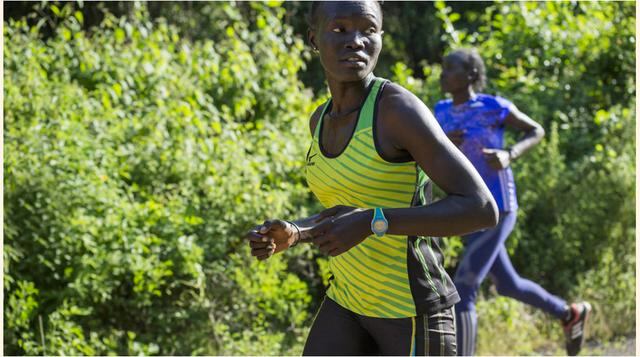 Rose Nathika ( Sudan del sur, atletismo) En tanto solo un año, ha pasado de no competir a participar en unos juegos Olimpicos.