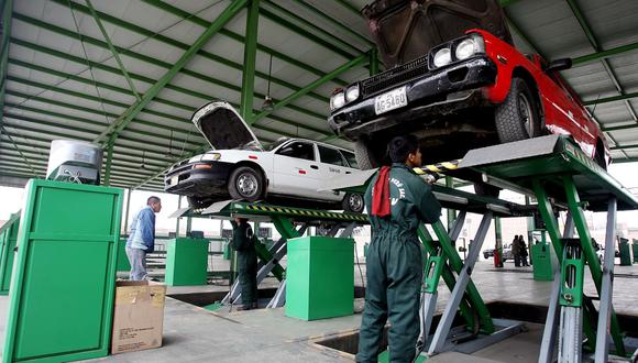 Certificado de inspección técnica vehicular permite a los conductores transitar por las vías y carreteras del país sin contratiempos mecánicos. (Foto: Andina)