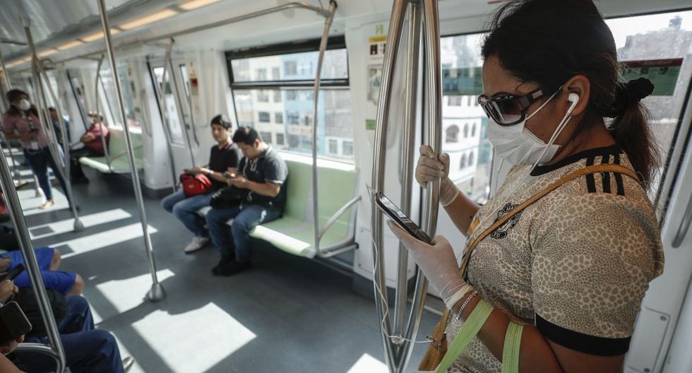 La entidad pidió a los pasajeros a hacer uso obligatorio de mascarilla, respetar la distancia social de un metro en los trenes y en los ingresos a las estaciones. (GEC)