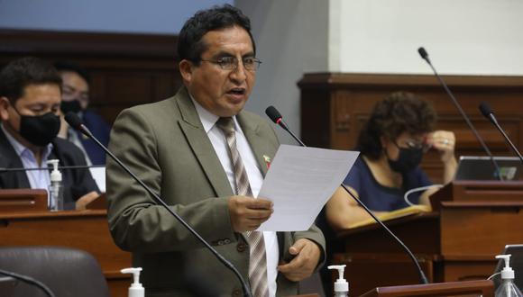 Propuesta de Alfredo Pariona cuenta con el apoyo de Alex Flores, Jaime Quito, Pasión Dávila y Víctor Cutipa (No agrupados).