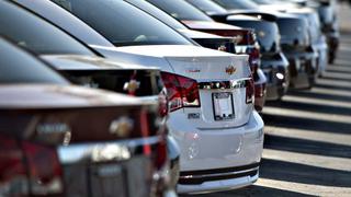 Venta de vehículos nuevos cae 7.3% en octubre y suma seis meses consecutivos