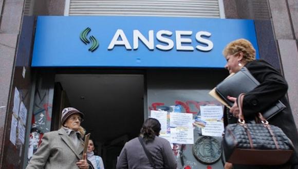 A la fecha en Argentina no existe el sistema privado de pensiones, solo el público (Anses) y para acceder a una jubilación se debe haber aportado al sistema durante 30 años. (Foto: Agencias)