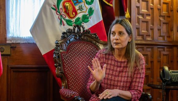 María del Carmen Alva aseguró que el jueves 4 de noviembre se someterá a votación la investidura al Gabinete Vásquez. Foto: Archivo GEC