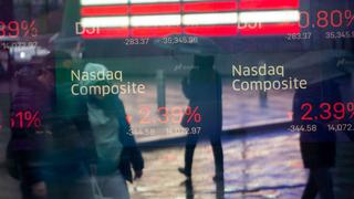 Posibles razones tras la caída del Nasdaq hacia mínimo del 2022