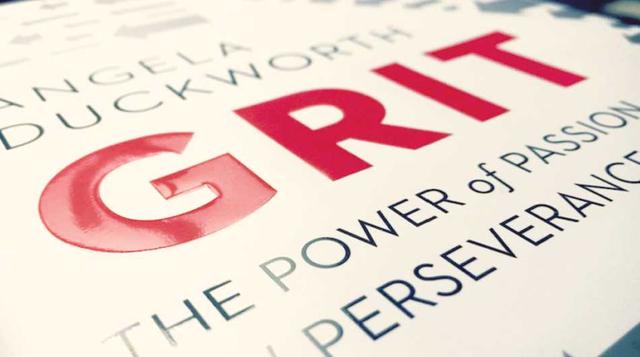 Grit: the power of passion and perseverance – Angela Duckworth. En este otro bestseller del New York Times, Duckworth nos enseña que el secreto para el éxito no es el talento, sino la tenacidad que ella llama, sabiamente, firmeza. ¿En qué lista? Pues, For