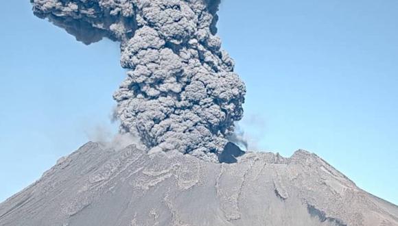 Explosiones en el volcán Ubinas en Moquegua. (Foto: Difusión)