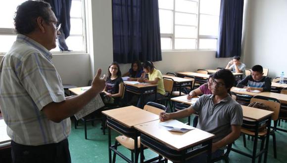 El 2.3% de docentes universitarios mayores a 65 años solo cuenta con grado de bachiller. (Andina)