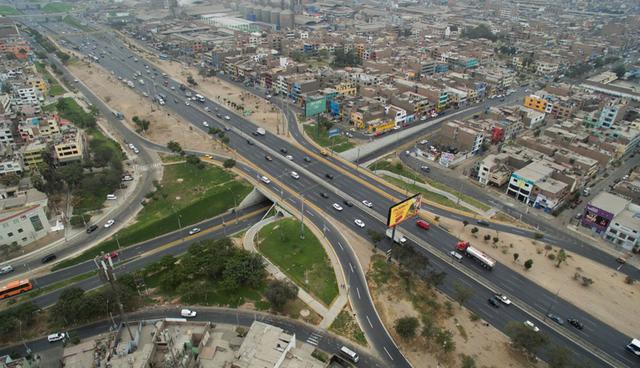 FOTO 3 | 25 de Enero (Antes). Otras de las obras realizadas en la Panamericana Norte, es el intercambio vial
25 de Enero que se encuentra en el distrito de Los Olivos. Esta es la vista previa al trabajo de Rutas de Lima.