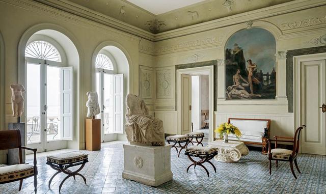 Después de pasar de la familia Astor al Gobierno italiano, la casa fue comprada por el magnate naviero Mario Pane y su esposa Rita en la década de 1970. La tuvieron durante más de tres décadas y la vendieron en 2012.