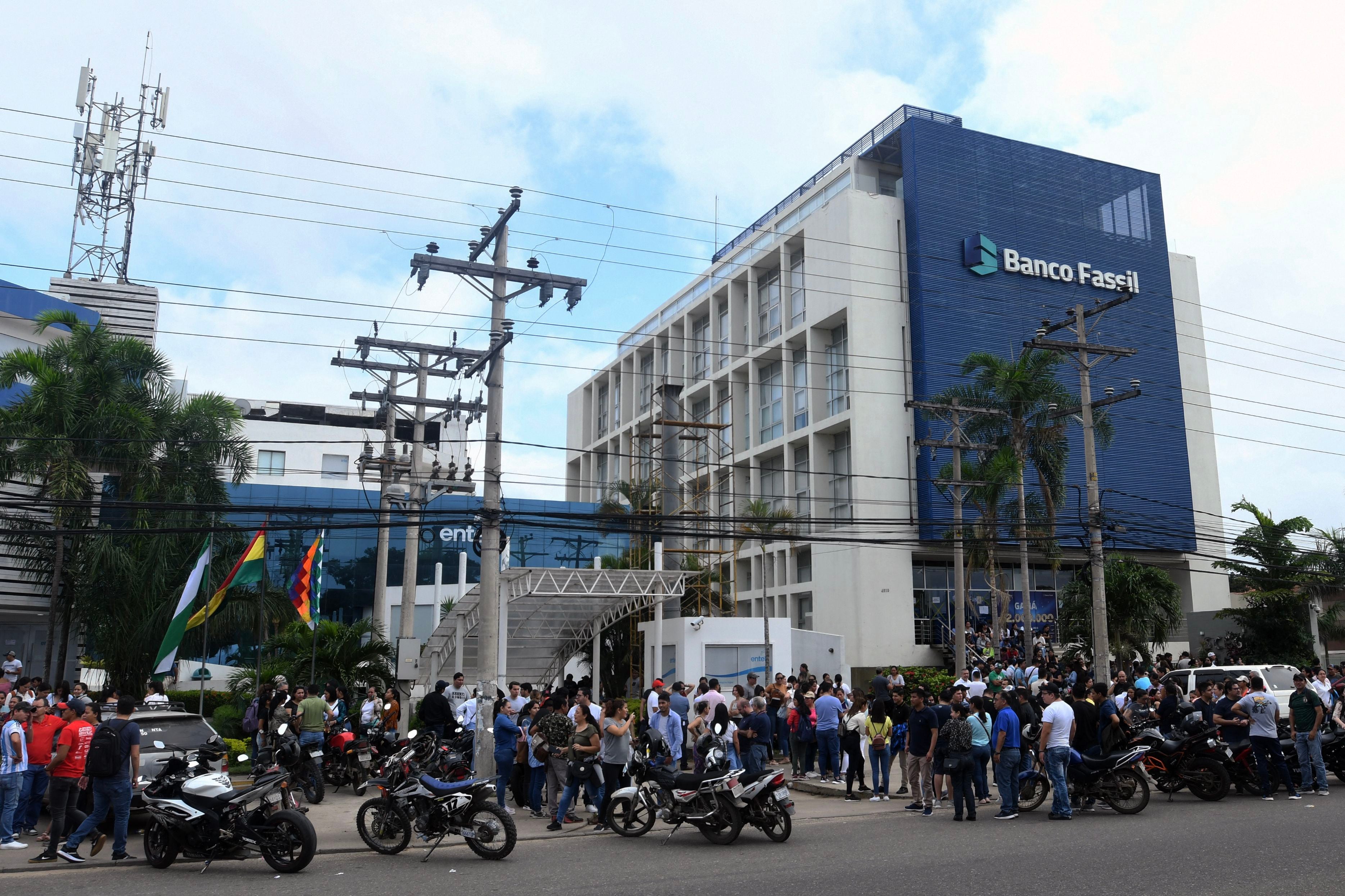 The controller of one of the largest banks in Bolivia dies in an unclear situation