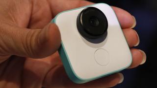 Google presenta cámara que recuerda al infame Google Glass ¿GoPro debe preocuparse?