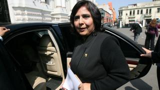 Ministra Ana Jara remite cheque al Congreso por más de S/. 70 mil