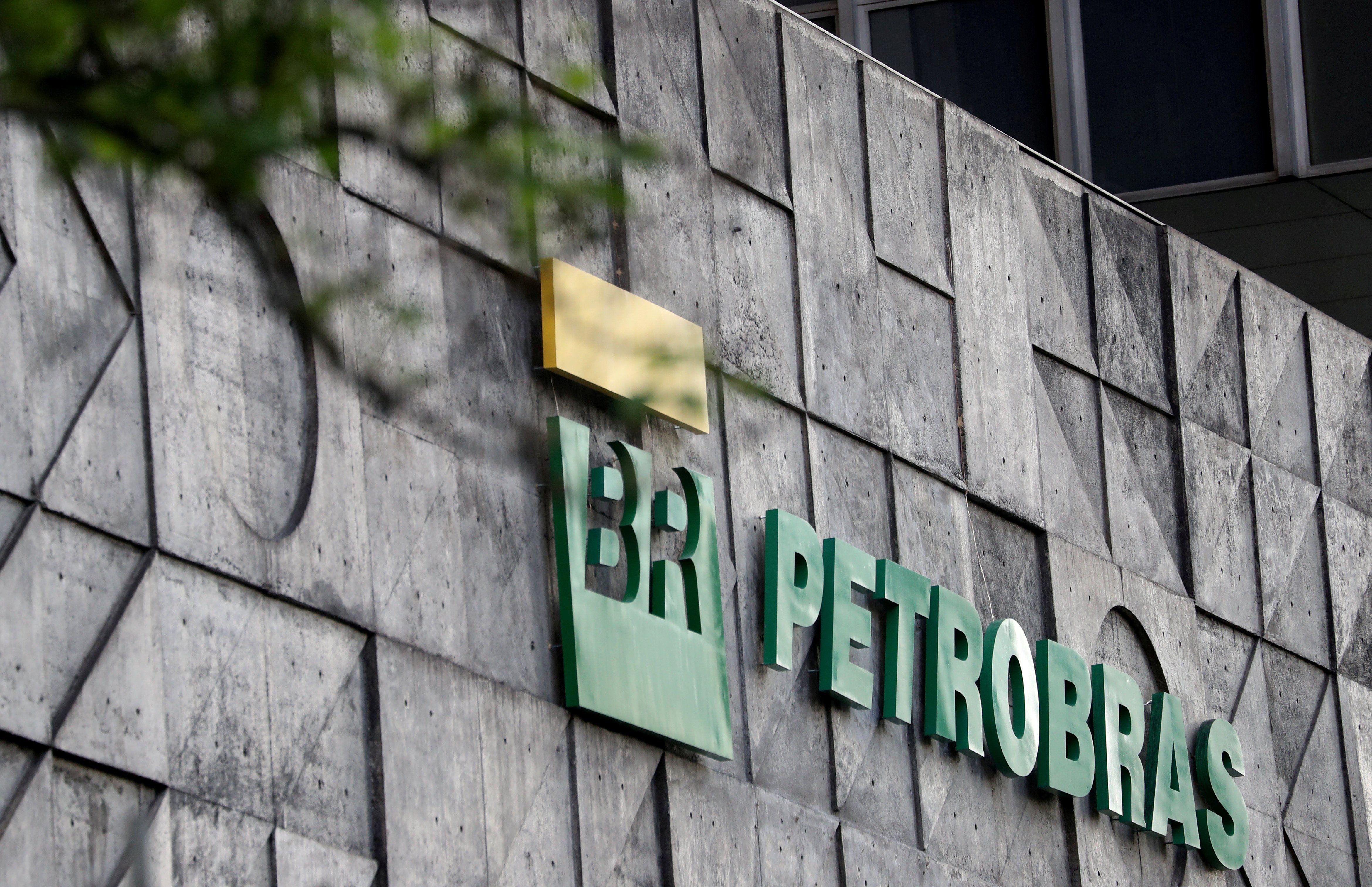 Petrobras reducirá las inversiones planificadas para este año desde US$ 12,000 millones a US$ 8,500 millones. (Foto: Reuters)