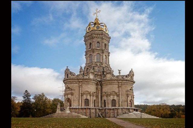 FOTO 3 |3. Iglesia del Signo de la Santísima Virgen María, en Dubróvitsi. La iglesia del Signo de la Santísima Virgen María, también conocida como Iglesia Dubrovitsy,es una de las iglesias más antiguas de Varsovia, construida en los inicios del siglo XV.