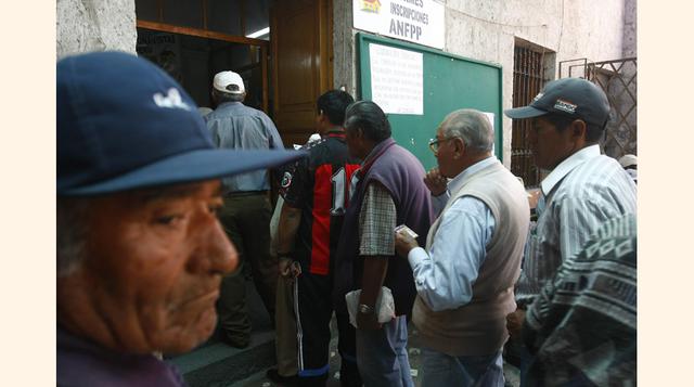 Perú: los pensionistas peruanos perciben una mínima de 415 nuevos soles, equivalentes a unos US$ 129. (Foto: Usi)