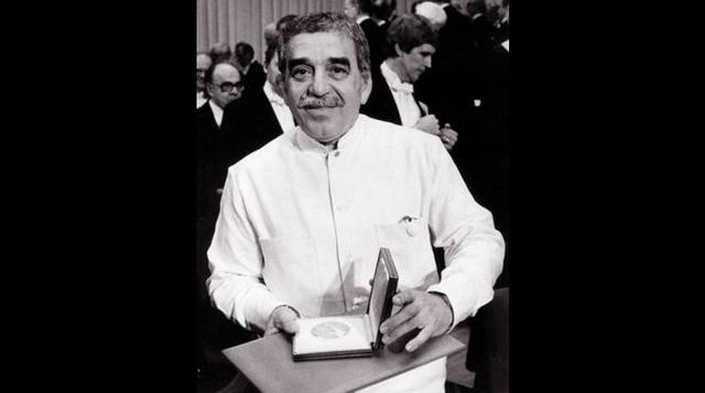 Es el autor vivo al que más se le han atribuido frases falsas en Internet. Incluso existe una supuesta carta de despedida.