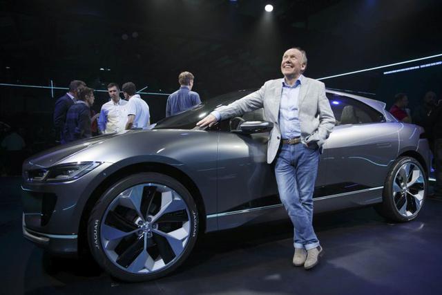 Jaguar prefirió no realizar comentarios sobre el precio del nuevo SUV, pero los consumidores pueden esperar una cifra comparable con los US$ 88,000 del Model X de Tesla, los US$78.700 del Porsche Cayenne Híbrido y los US$ 62,100 del BMW X5 xDrive40e. (Fot