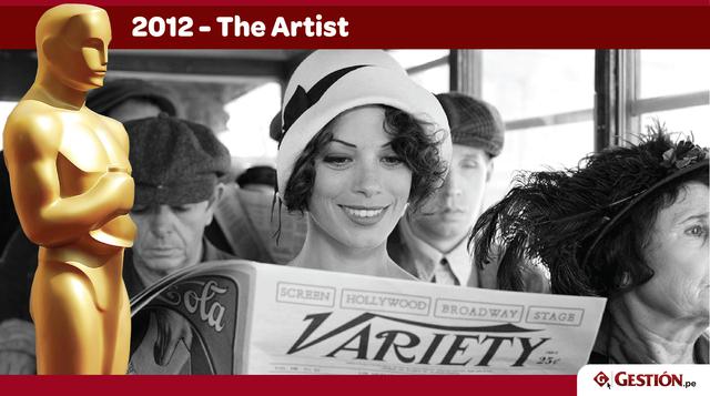 The Artist. ¿Cine mudo en 2011? Esta memorable película francesa cuenta la transición del cine mudo a las cintas sonoras a través de la decadencia de una vieja estrella silenciosa del cine y una joven actriz que sigue las nuevas tendencias.