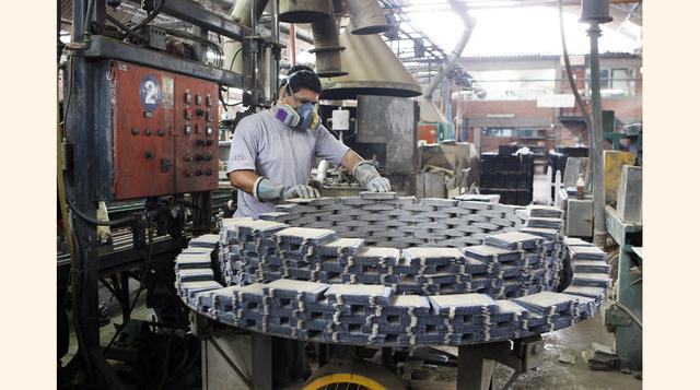 En 1945, trasladó su fábrica a un nuevo local en el jirón Talara (Jesús María) y en 1982 pasó a ocupar su actual planta, en el distrito de Independencia, de 10,000 m2. (Foto: Manuel Melgar)
