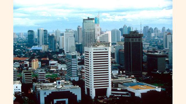 Yakarta – Indonesia, la capital se llamó Batavia por más de 300 años debido al dominio colonial holandés. Sin embargo, cuando la colonia cayó ante Japón en marzo de 1942, fue renombrada como Yakarta.(foto: msn/ Sipa Press)