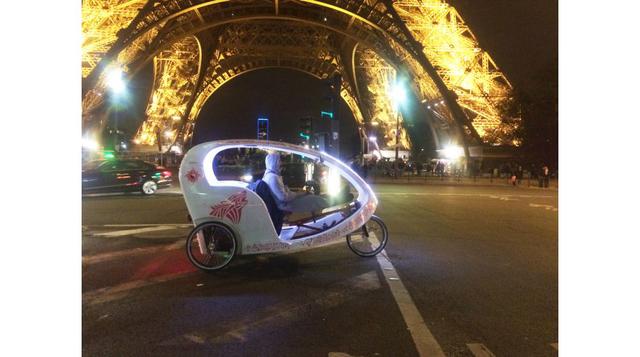 En la capital francesa también existen vehículos similares a las mototaxis limeñas. Dan servicio en la zona turística, aunque con mucha seguridad.