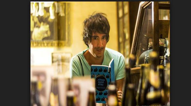 “Plagio”. Autor: Francisco Ángeles. Se hizo conocido con su segundo libro, Austin, Texas, 1979. Esta vez vuelvo al género de la novela.