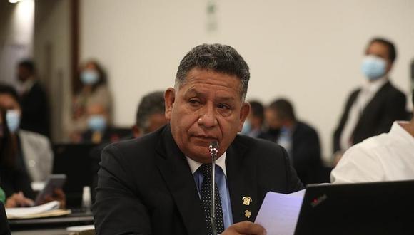 Bancada Unidad y Diálogo Parlamentario sostuvo que el oficial mayor del Congreso excedió sus funciones al dar trámite a la renuncia de Luis Cordero.  (Foto: Congreso)
