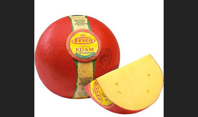 El queso edam es un queso neerlandés que se ha elaborado tradicionalmente en forma de bolas o esferas recubiertas de parafina de color rojo o amarillo. El nombre del queso proviene de la ciudad de Edam en la provincia de Holanda Septentrional. El Edammer 